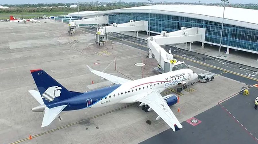 Inauguran primer vuelo de Veracruz al AIFA
