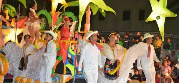 Así se vivió el primer gran desfile del Carnaval de Veracruz 2023