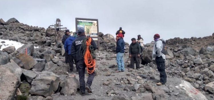 Mueren cuatro alpinistas en el Pico de Orizaba