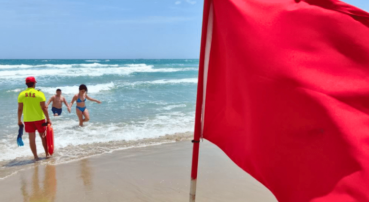 Habrá bandera roja en playas por viento del norte en Veracruz