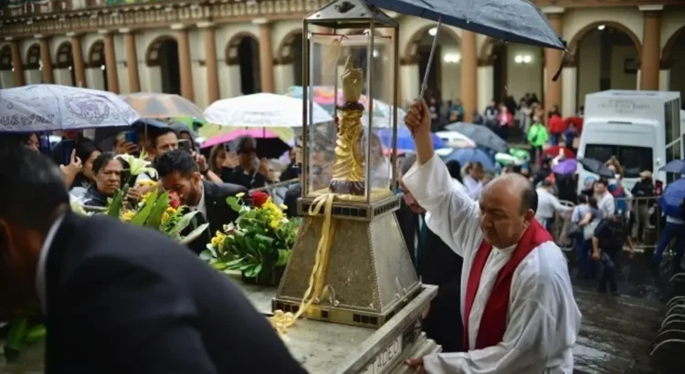 Reliquias de San Judas Tadeo llegan a la Catedral de Xalapa