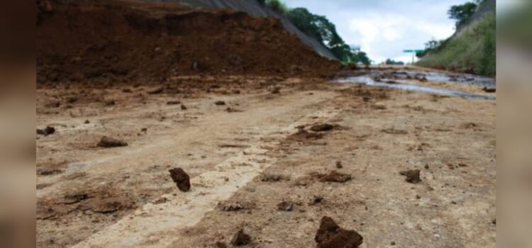 Más de 2 mil 500 viviendas afectadas por últimas lluvias en Veracruz