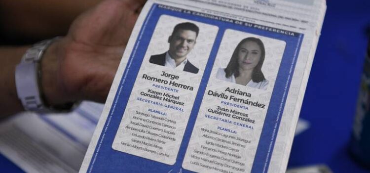 Jorge Romero gana elección del PAN en Xalapa con 392 votos; Adriana Dávila obtuvo 57