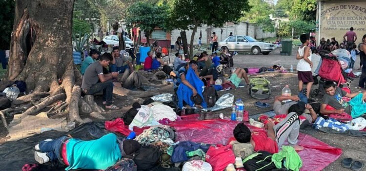 Empresarios ofertarían 50 mil empleos para deportados en México