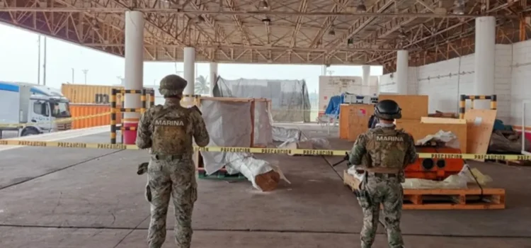 Semar asegura más de media tonelada de mariguana en Aduana de Veracruz Semar asegura más de media tonelada de mariguana en Aduana de Veracruz