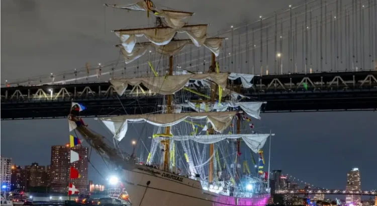 Arriban al puerto de Veracruz 172 cadetes y 2 oficiales tras accidente del Cuauhtémoc: Semar