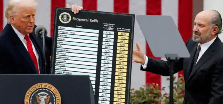 Tribunal federal restablece temporalmente aranceles impuestos por Trump Tribunal federal restablece temporalmente aranceles impuestos por Trump