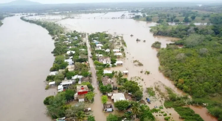 Instalan puente aéreo en Ozuluama para brindar apoyo a poblaciones incomunicadas