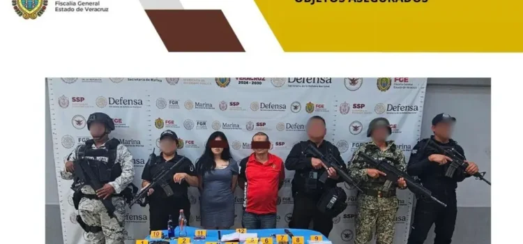 Dos personas detenidas tras cateo en Xalapa