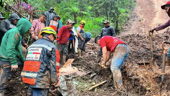 Intensifican labores de vigilancia por deslaves en las comunidades de la sierra de Zongolica