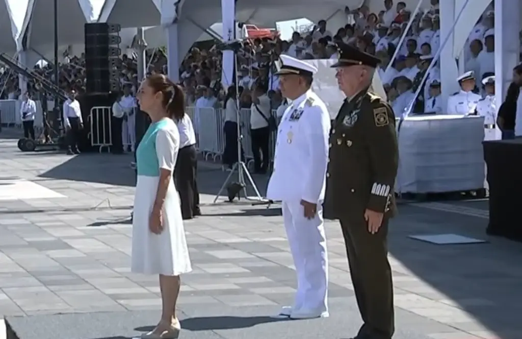 “Honor y gloria al 4 veces heroico puerto de Veracruz”: presidenta Claudia Sheinbaum en Día de la Marina